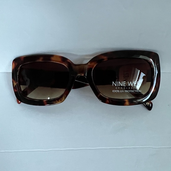 NWT NINE WEST TORTOISE SUNGLASSES EYEWEAR ACCESSORY - Picture 2 of 7